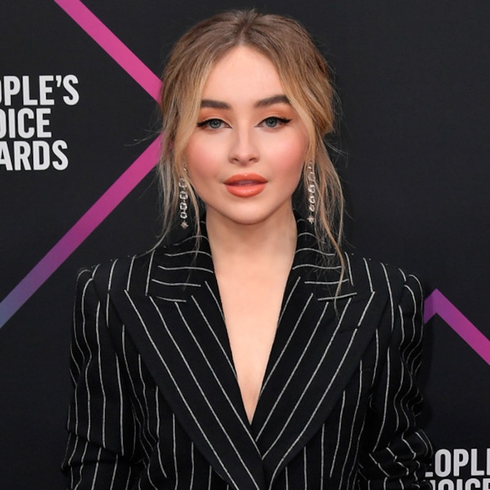 sabrina carpenter surprises adorable fan on people s choice awards